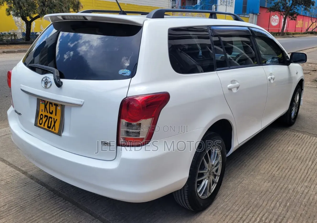 Toyota Corolla Fielder 2012 Off white