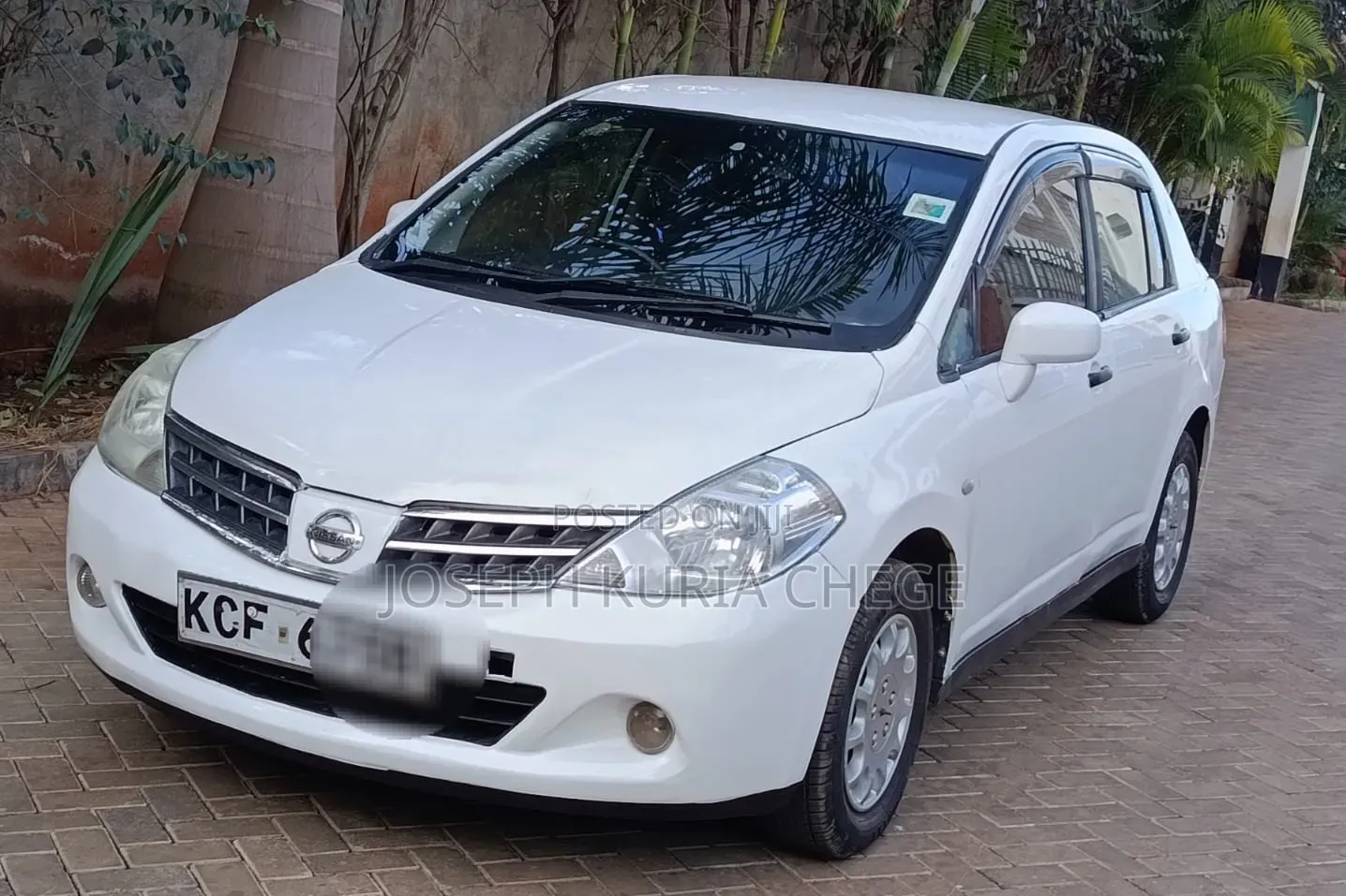 Nissan Tiida 2010 White