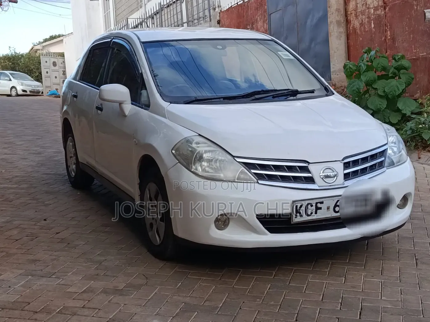 Nissan Tiida 2010 White