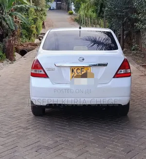 Nissan Tiida 2010 White