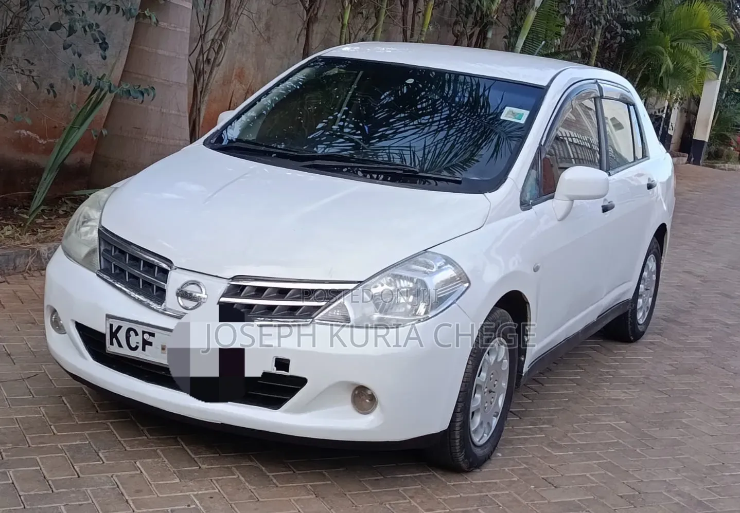 Nissan Tiida 2010 White