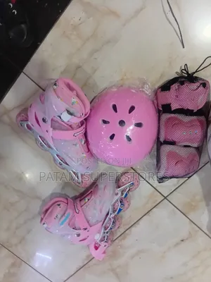 Skate Shoes With Gears Full Set Medium Size
