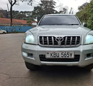 Toyota Land Cruiser Prado 2005 Silver