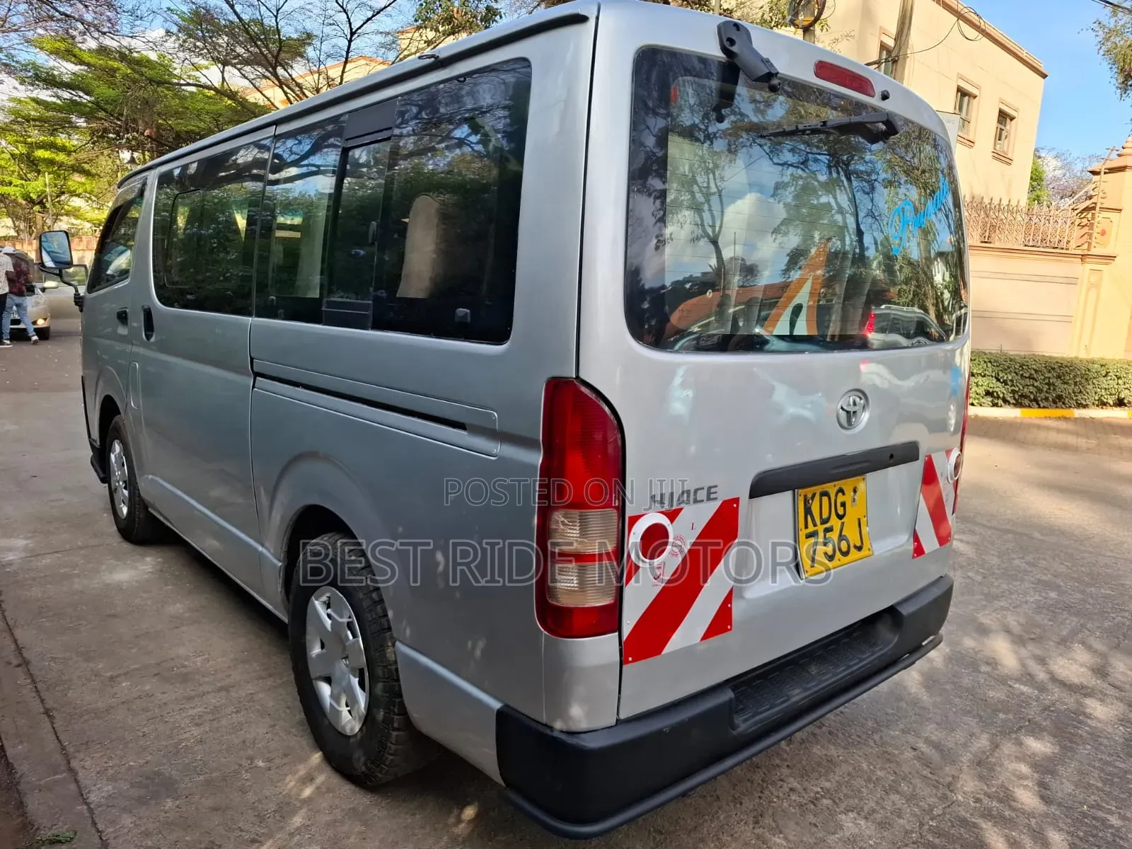 Toyota HiAce 2015 Silver