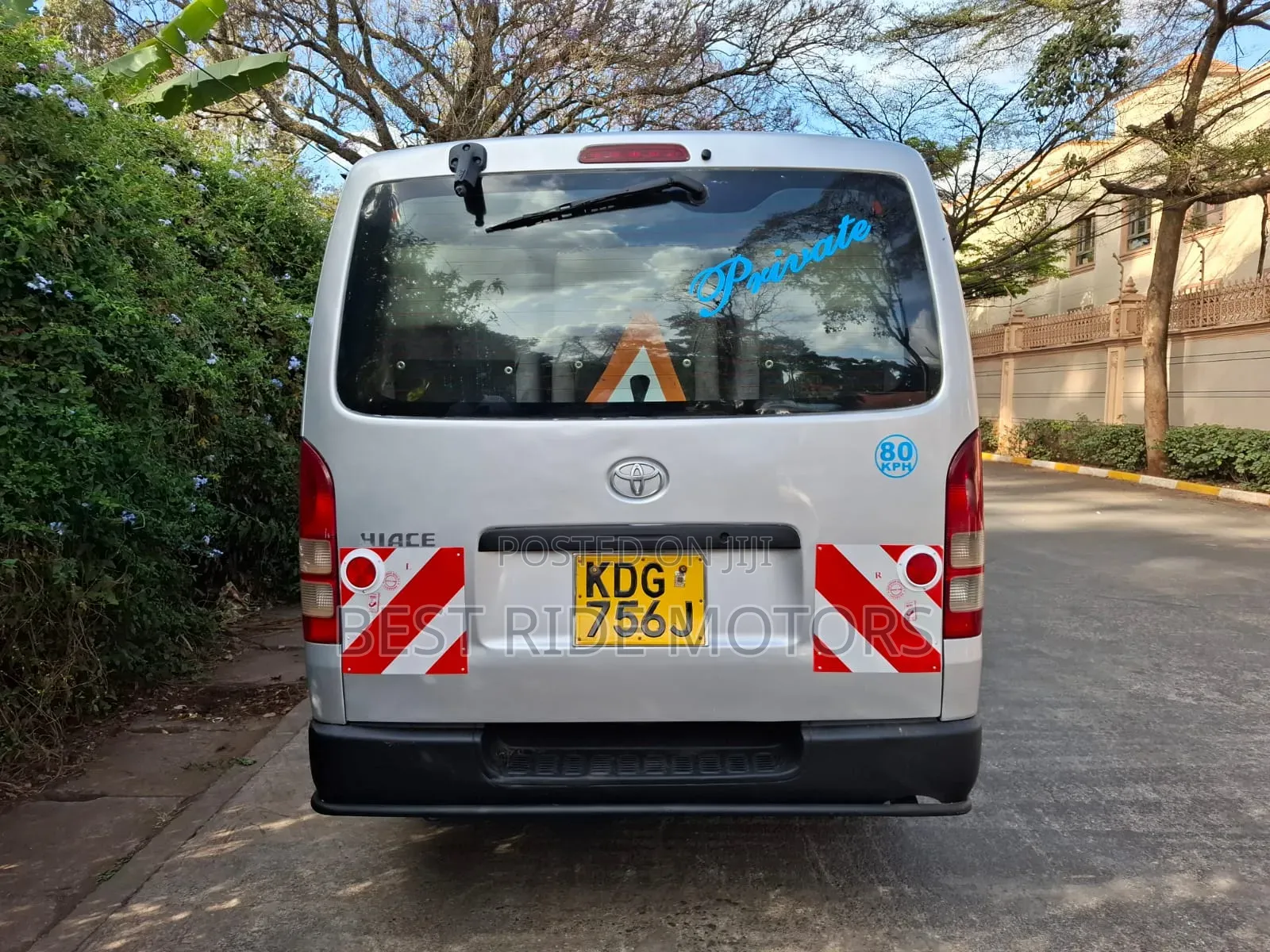 Toyota HiAce 2015 Silver