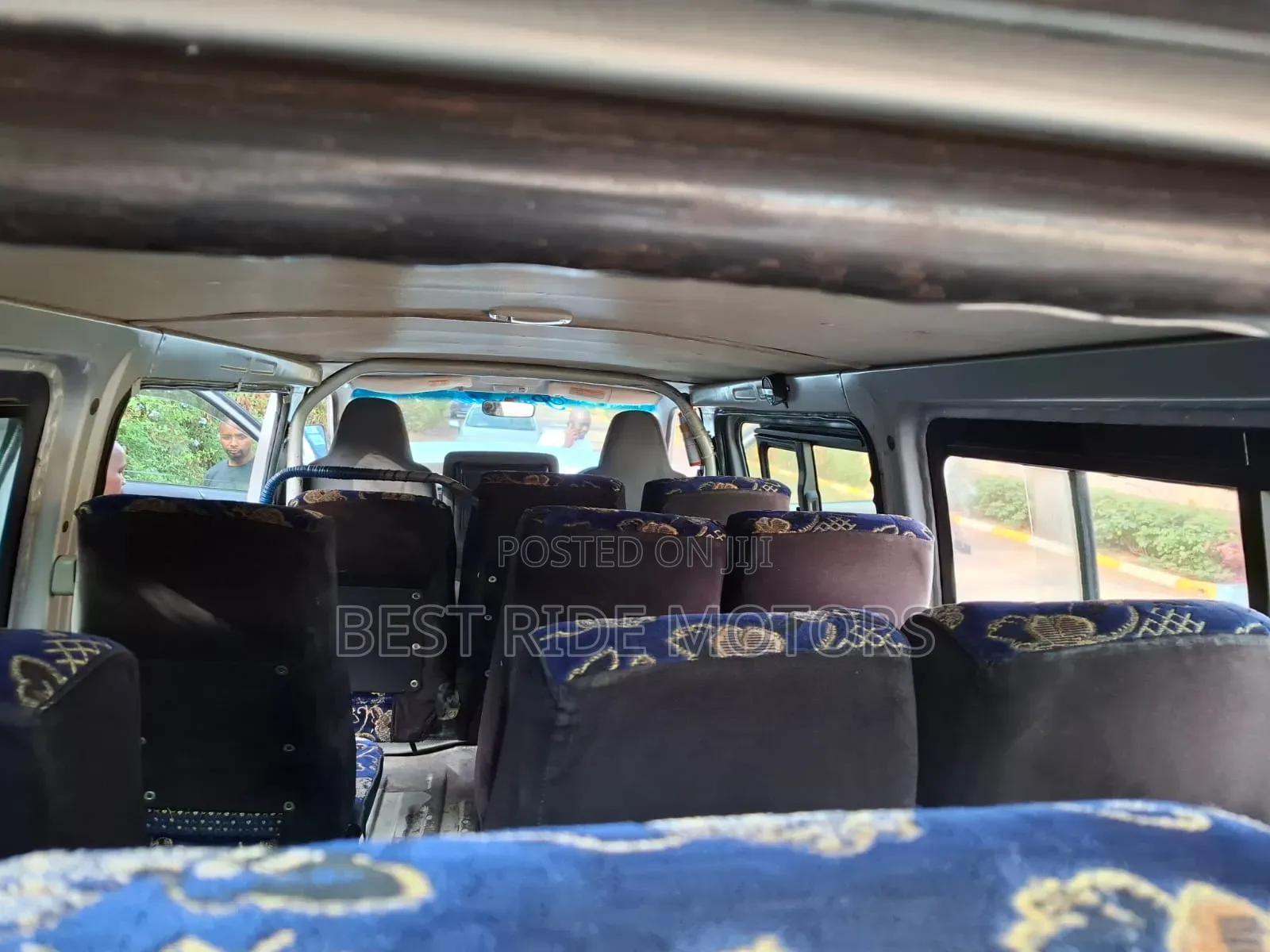 Toyota HiAce 2015 Silver