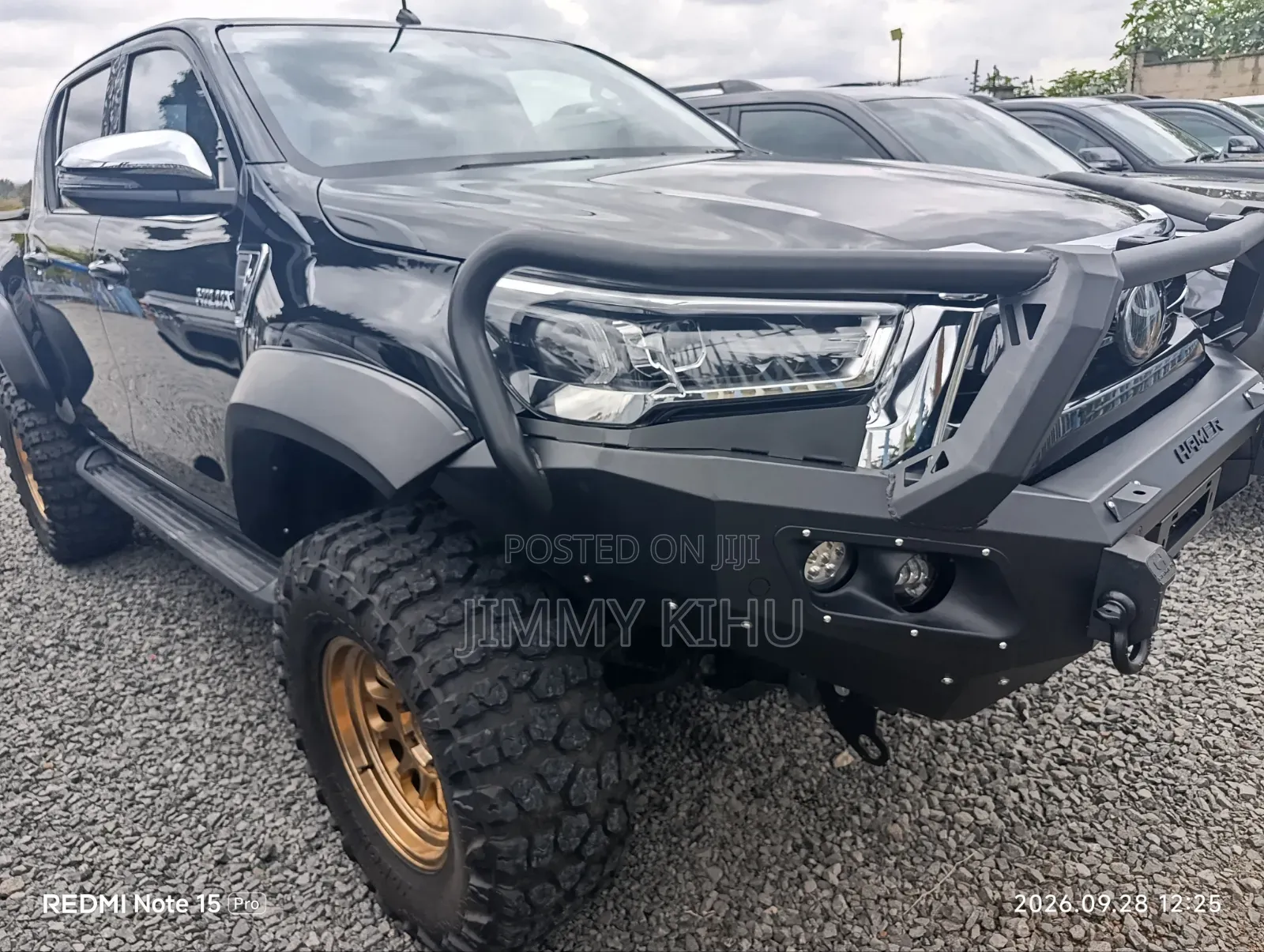 Toyota Hilux 2022 Black