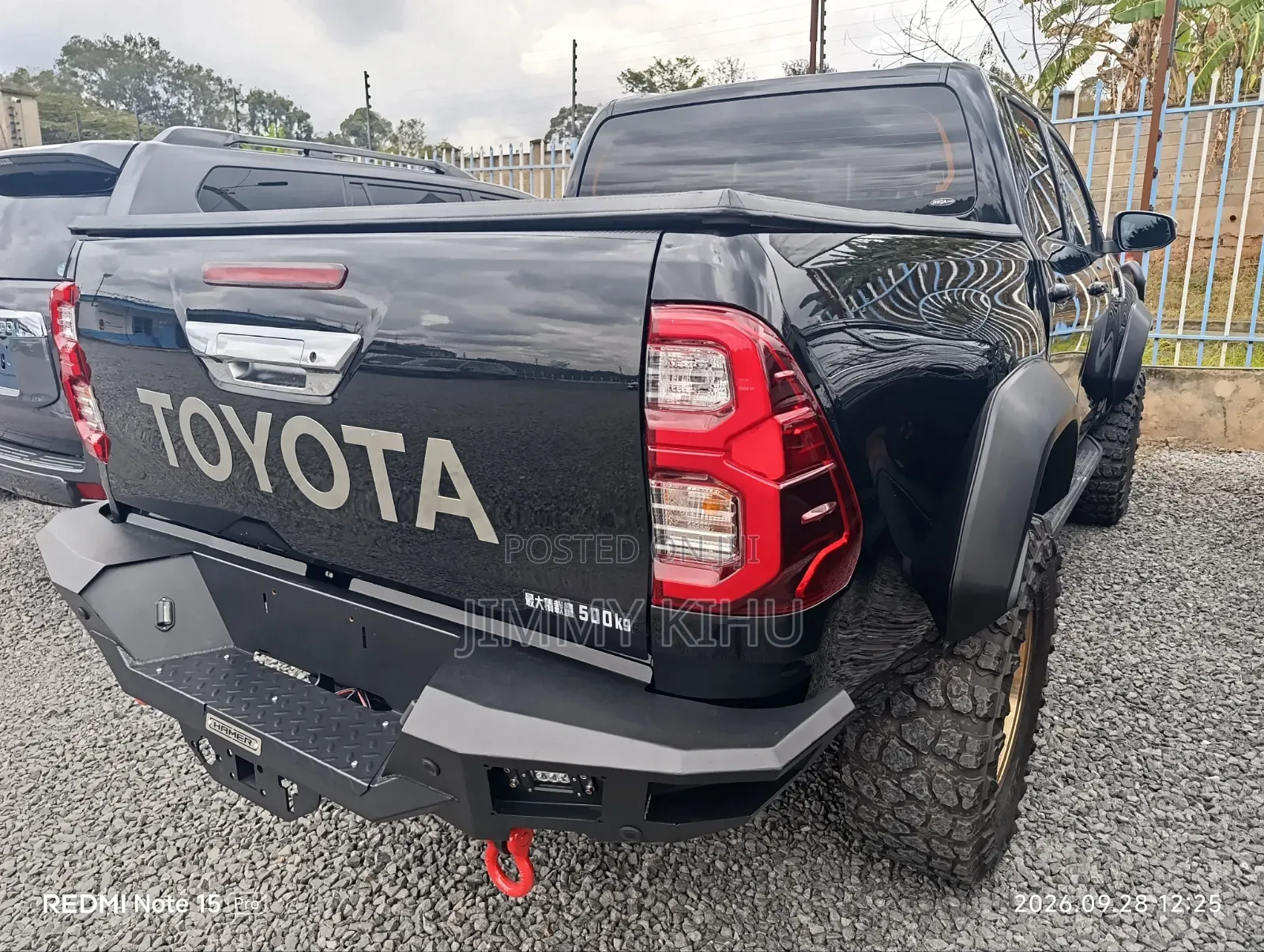 Toyota Hilux 2022 Black