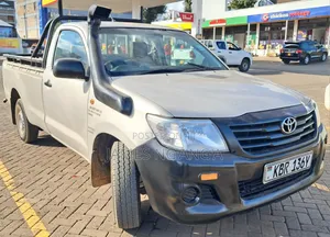Toyota Hilux 2010 Gray