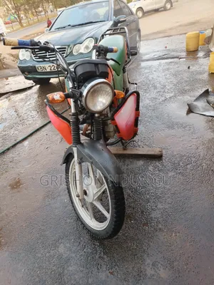 Honda CB 2020 Red