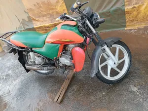 Honda CB 2020 Red