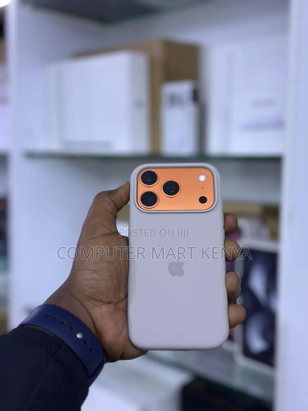 Apple iPhone 17 Pro 512 GB Orange - thumbnail 2