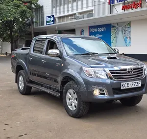 Toyota Hilux 2008 Gray