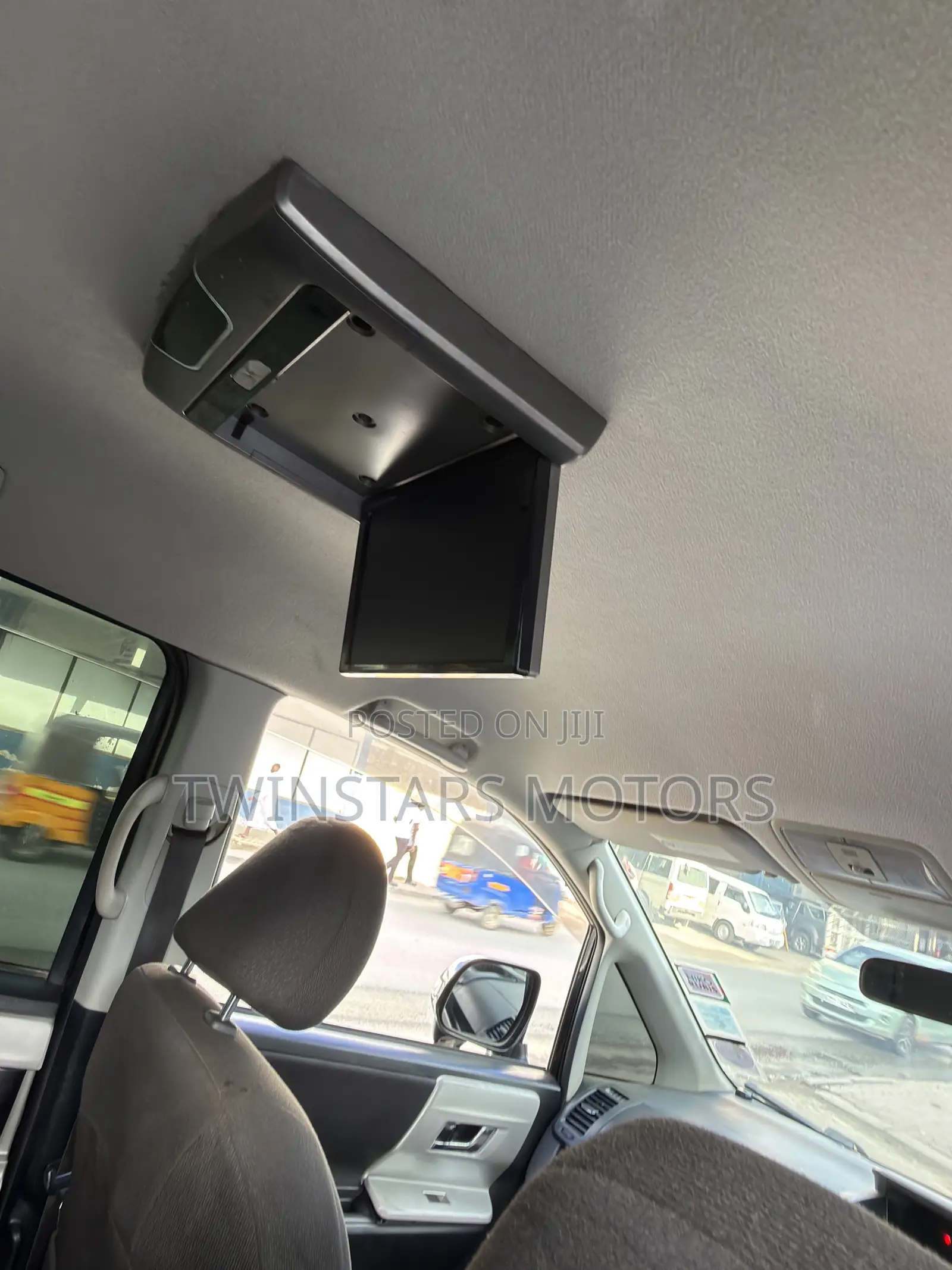 Toyota Noah 2.0 FWD (8 Seater) 2014 Black