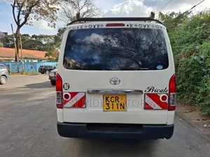 Toyota HiAce 2012 White