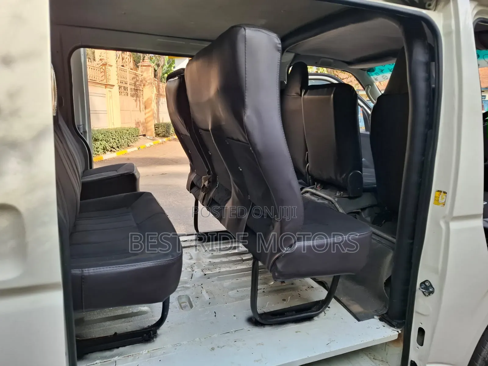 Toyota HiAce 2012 White