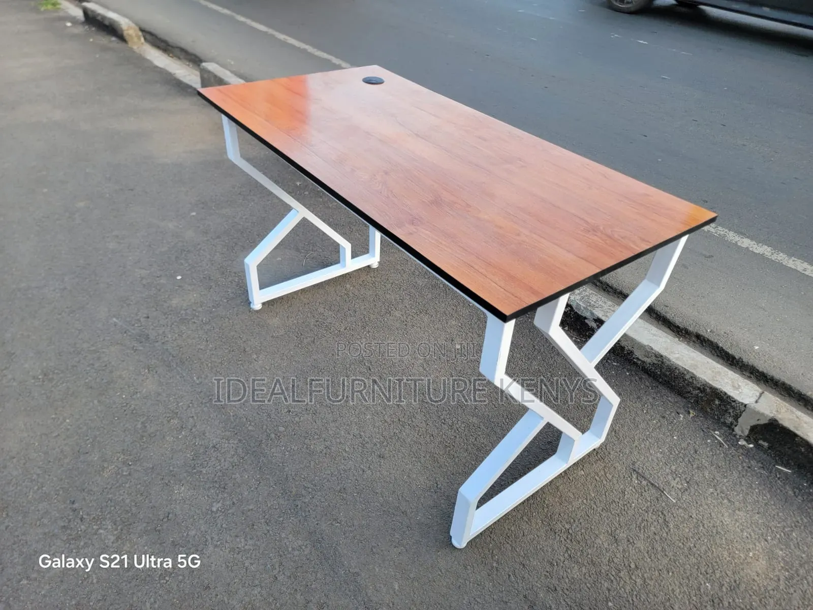 Study Desk With White Metal Legs 1.2M