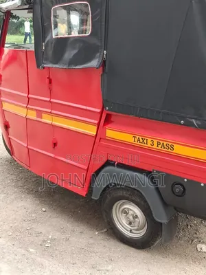 Piaggio Scooter 2022 Red