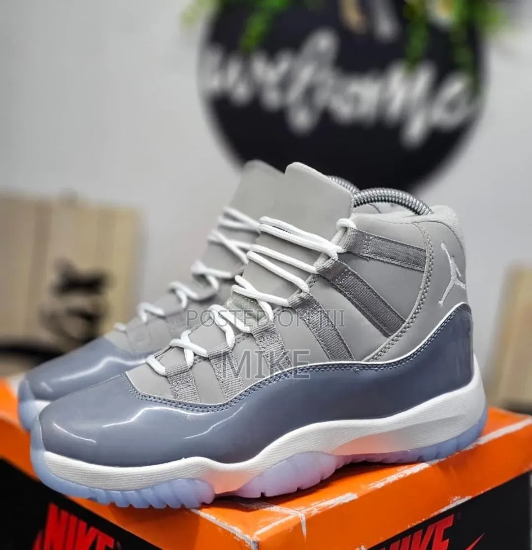 Air Jordan 11 Sneakers 