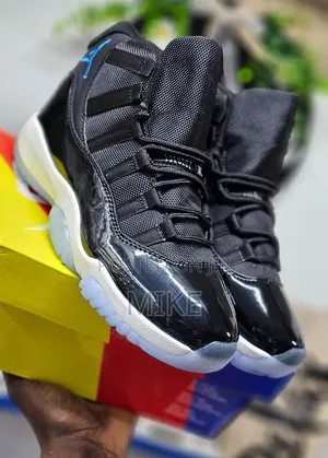 Air Jordan 11 Sneakers 