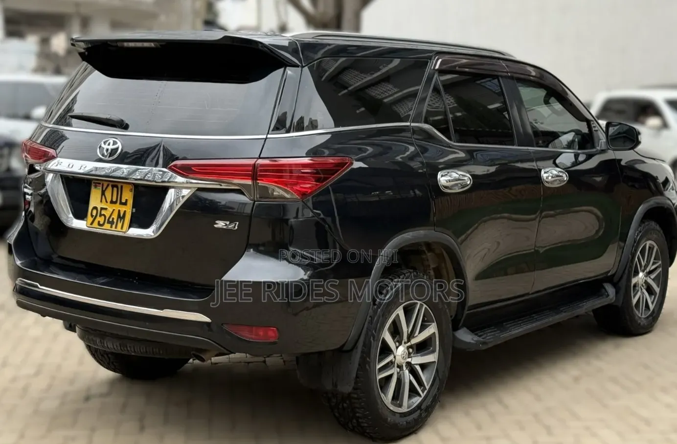 Toyota Fortuner 2016 Matt Black