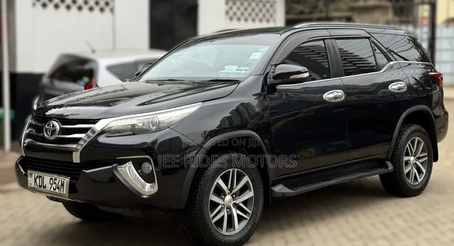 Toyota Fortuner 2016 Matt Black