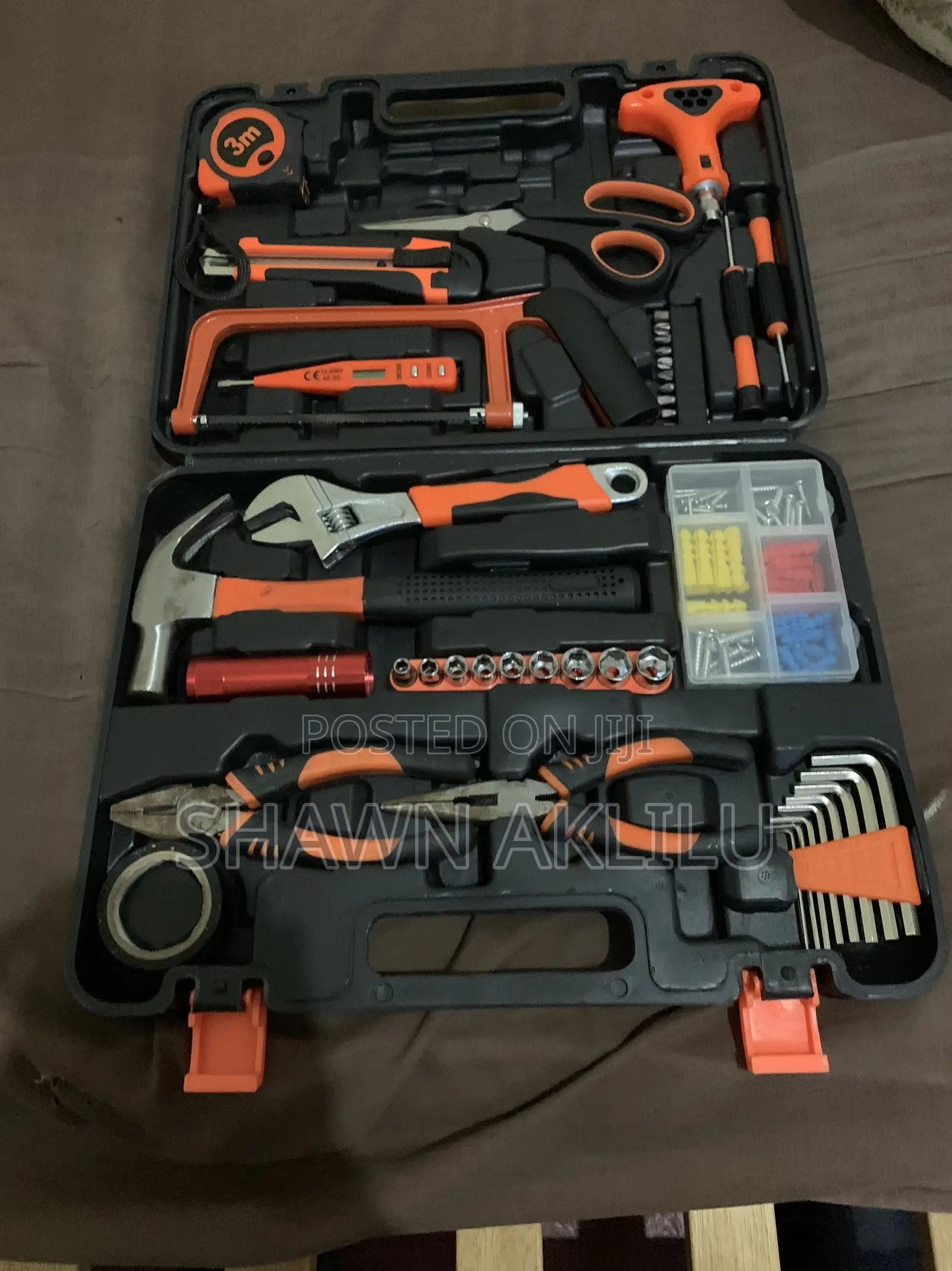 16 Piece Electrician Toolkit