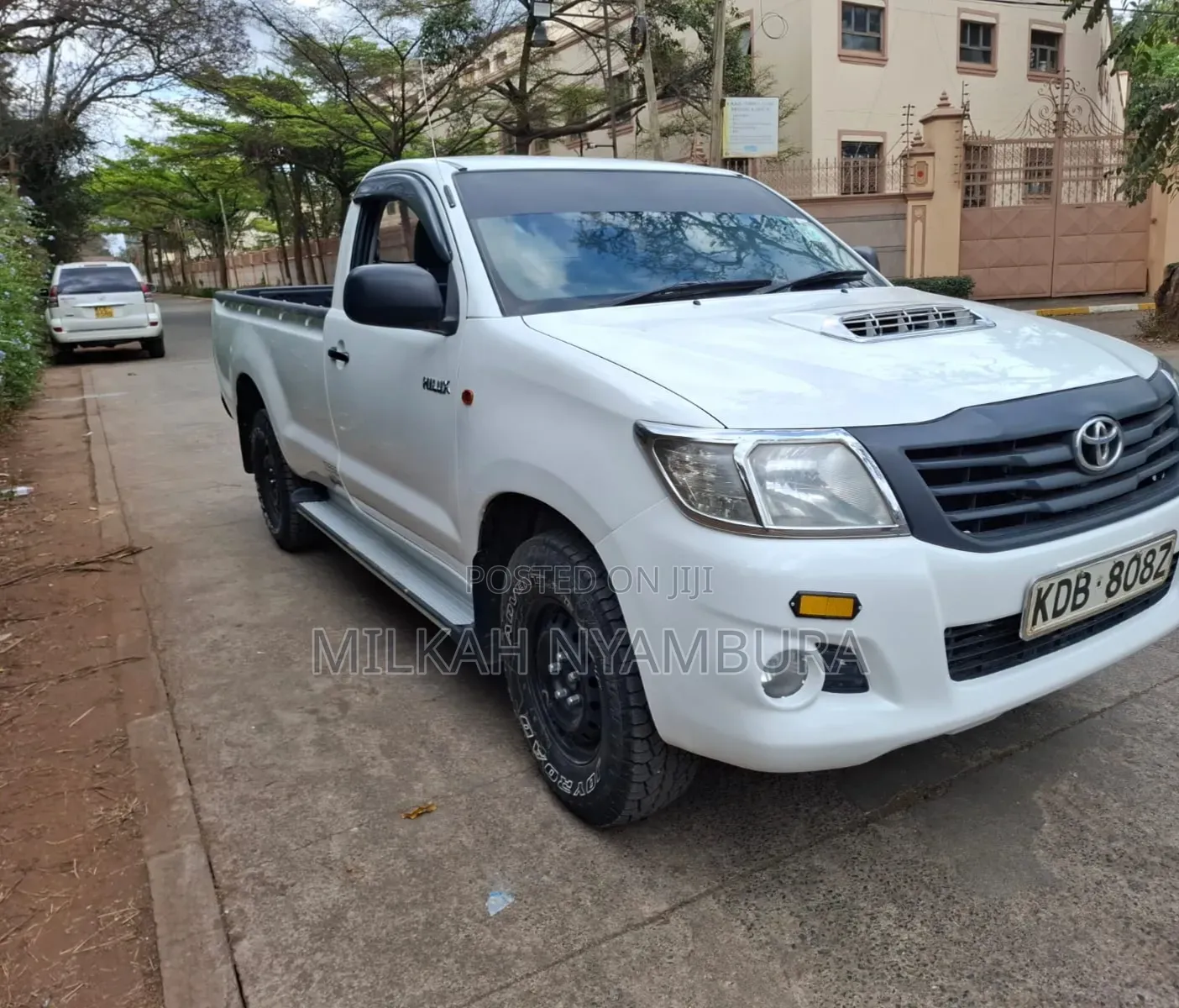 Toyota Hilux 2014 White