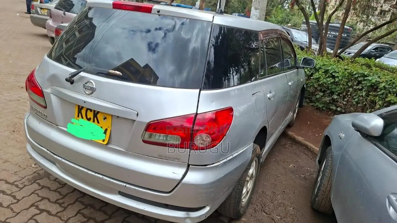 Nissan Wingroad 2010 Silver