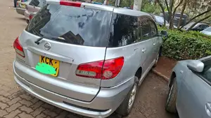 Nissan Wingroad 2010 Silver