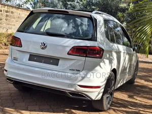 Volkswagen Golf 1.4T S FWD 2019 White