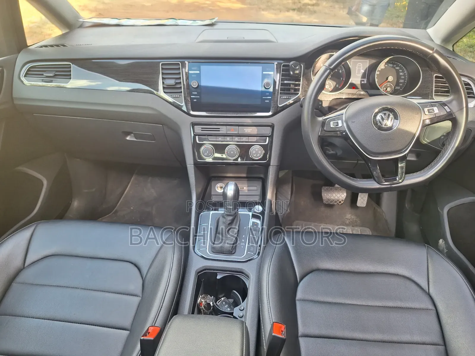 Volkswagen Golf 1.4T S FWD 2019 White