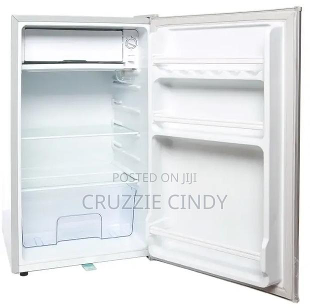 Ramtons Single Door Fridge 90litre(Excellent Condition)