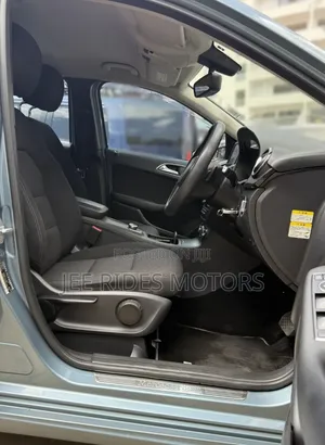 Mercedes-Benz B-Class 2012 Blue