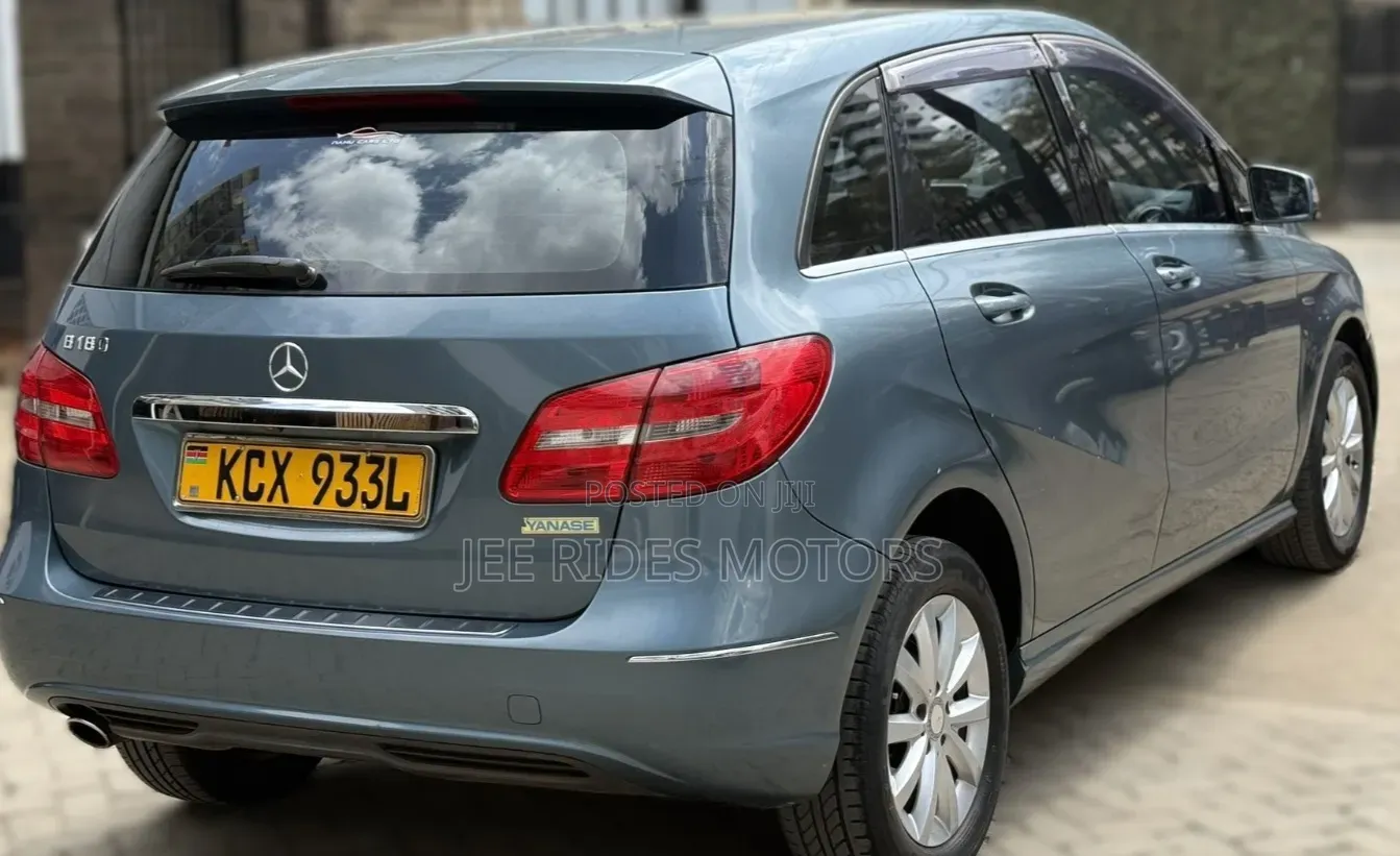 Mercedes-Benz B-Class 2012 Blue