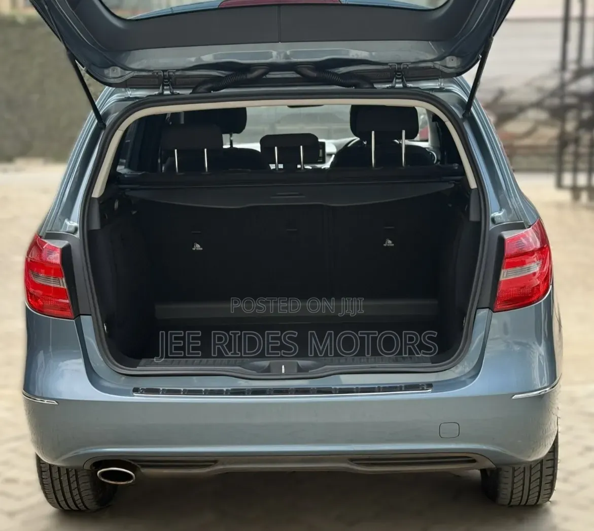 Mercedes-Benz B-Class 2012 Blue
