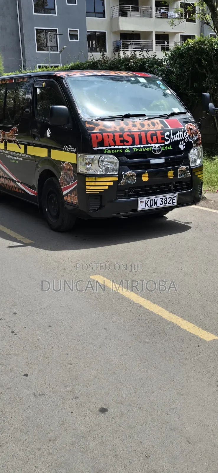 Toyota HiAce 2018 Black