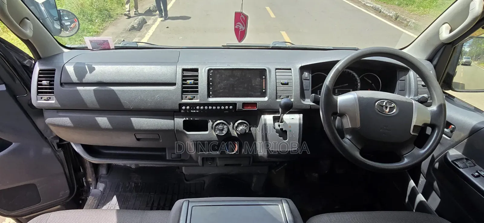 Toyota HiAce 2018 Black
