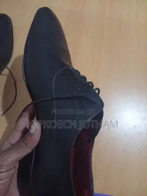 Brand New Toni Sabatini Italian Leather