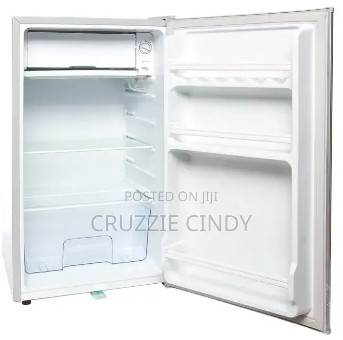 Ramtons Single Door Fridge 90litre(Excellent Condition)