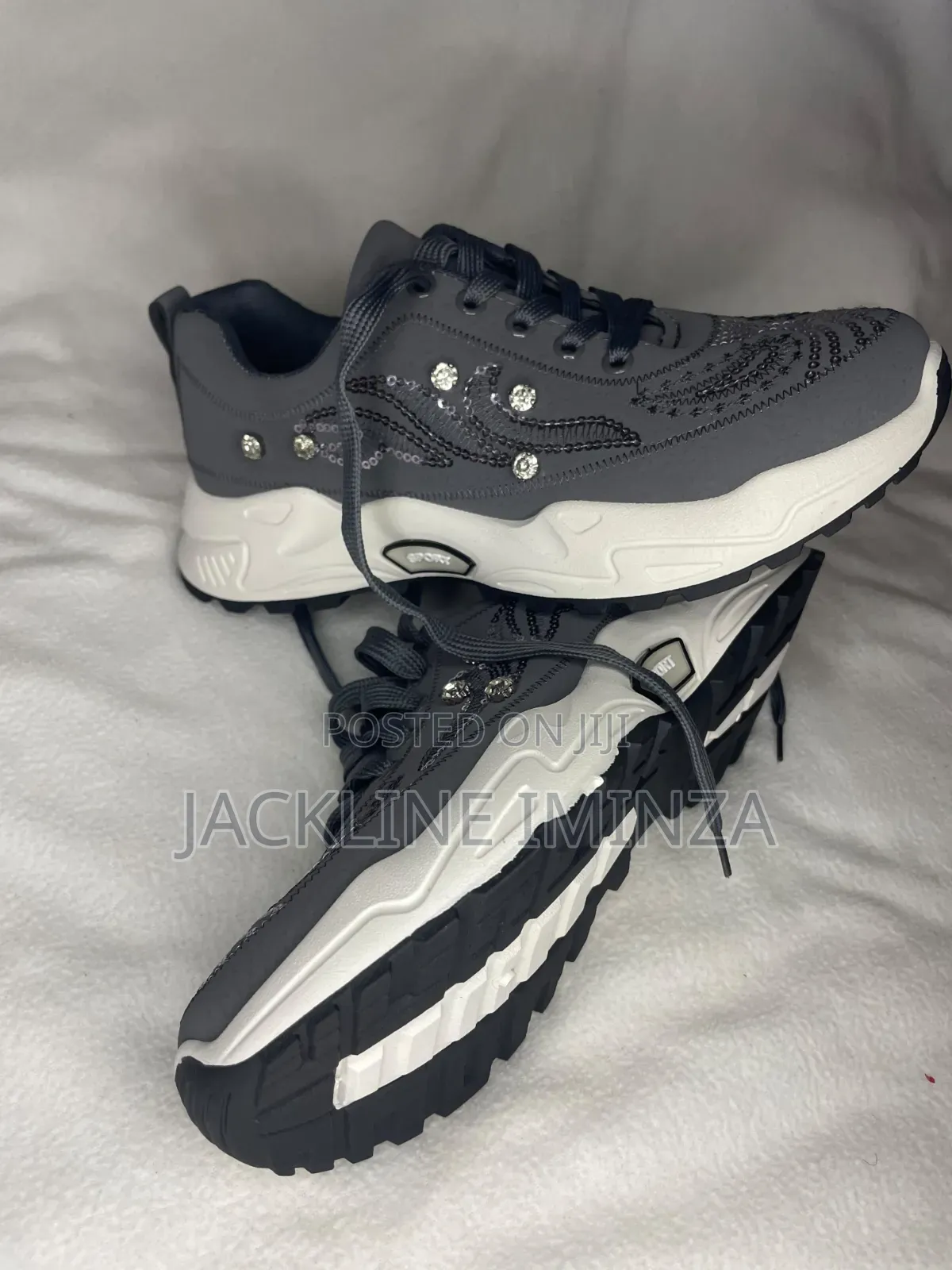 Arya Girls Brand New High Quality Sneakers
