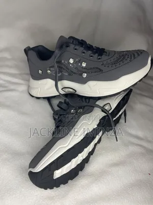 Arya Girls Brand New High Quality Sneakers