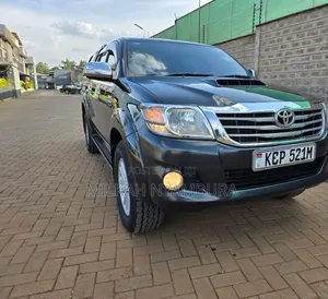 Toyota Hilux 2010 Black