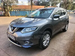 Nissan X-Trail 2015 Gray