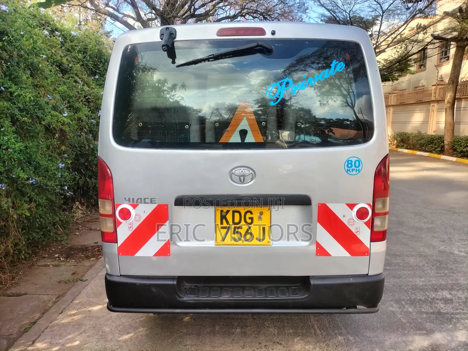 Toyota HiAce 2014 Silver