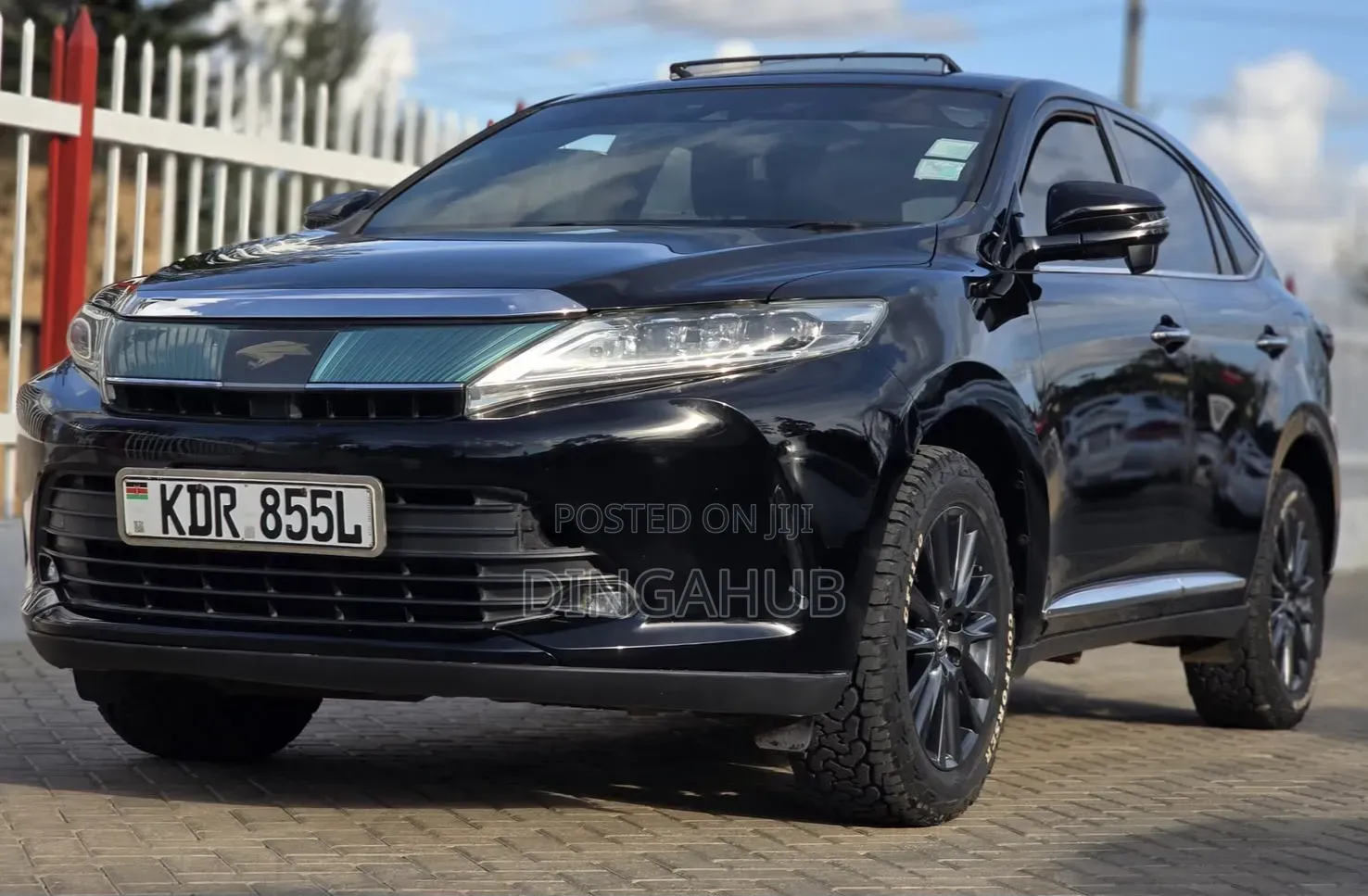 Toyota Harrier 2.0 2018 Matt Black