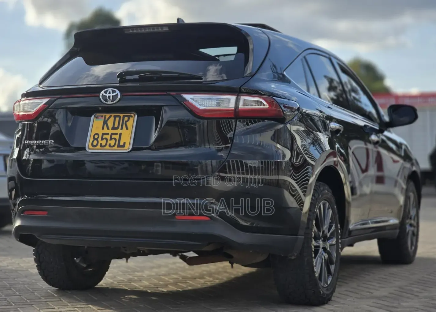 Toyota Harrier 2.0 2018 Matt Black