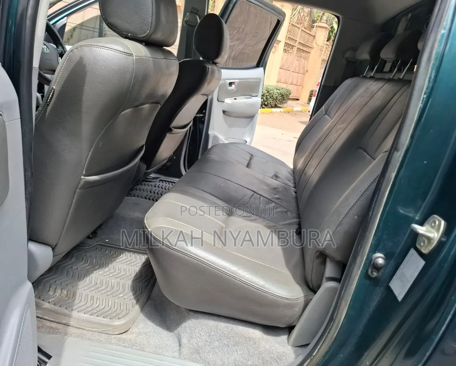 Toyota Hilux 2011 Green