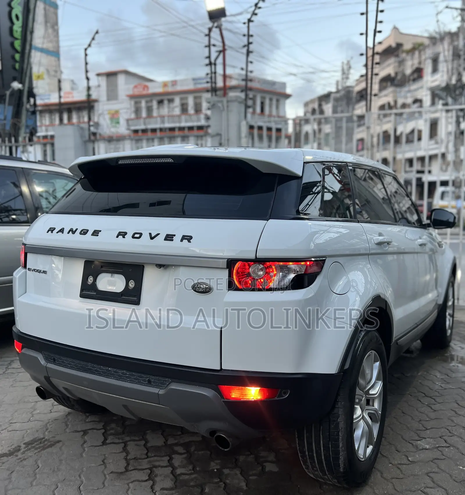 Land Rover Range Rover Evoque Dynamic 4dr SUV AWD (2.0L 4cyl Turbo 9A) White