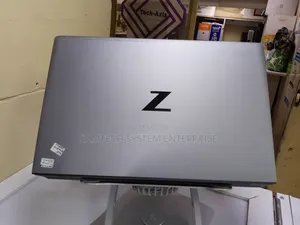 Laptop HP ZBook Power G9 i7 32GB Intel Core i7 SSD 256GB
